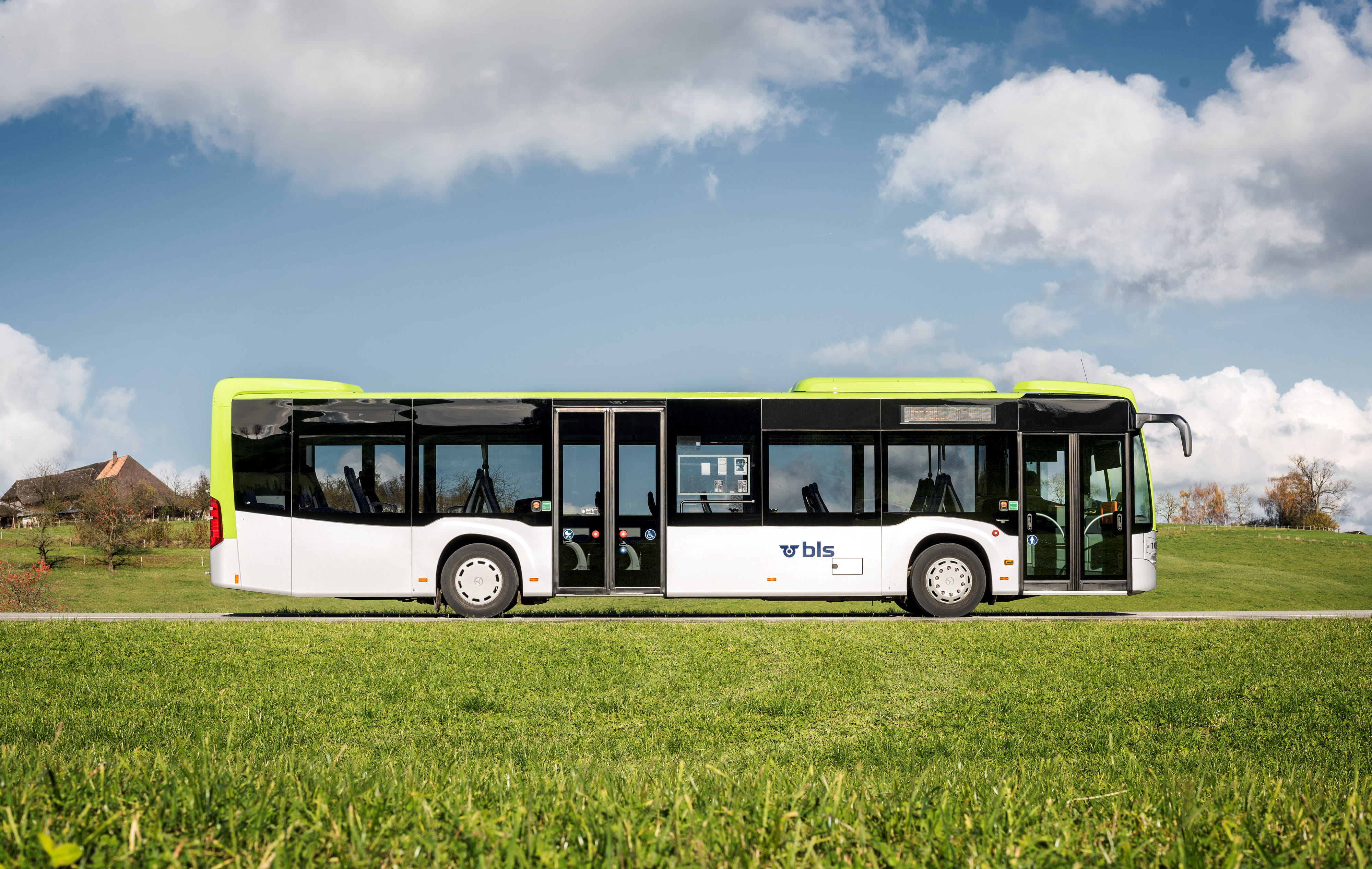 Charter Buses: Mercedes Benz Citaro - Charter & Fleet